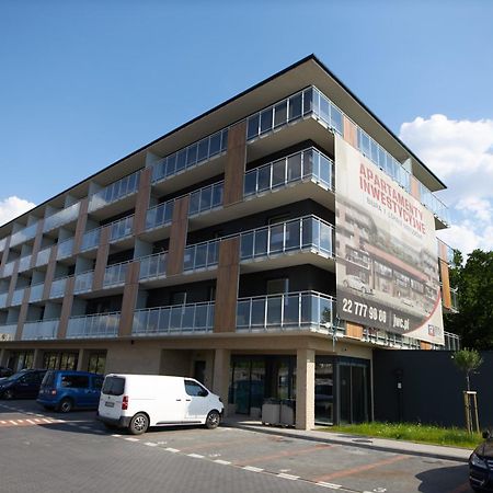 Apartamenty 24H Pileckiego ワルシャワ エクステリア 写真